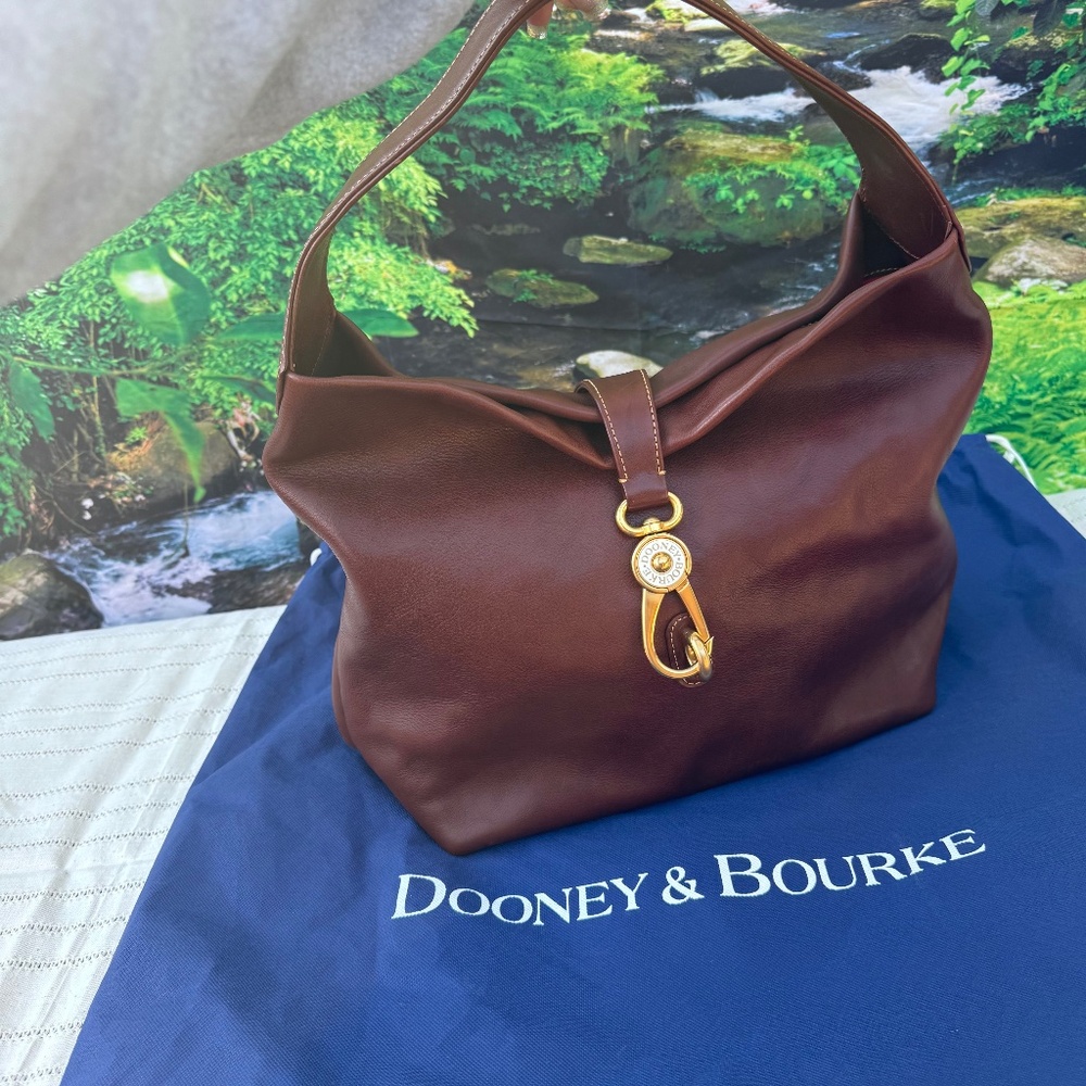 Dooney & Bourke Florentine logo shoulder bag  huge and heavy leather